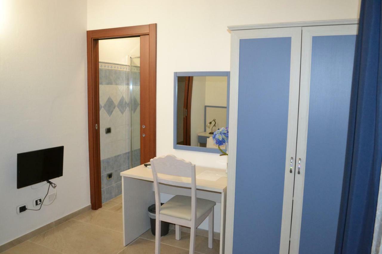 リオーラ・サルド I Giganti Bed & Breakfast エクステリア 写真